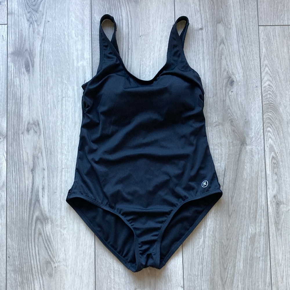 Hurley One Piece Swimsuit Black Ribbed Women’s Large Cruise Travel Vacation ☀️